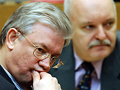 Ministerpräsident Koch und sein Vertrauter Metz